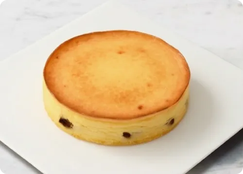丸いチーズケーキの写真