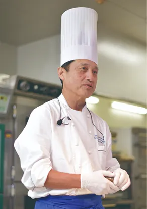 望月完次郎シェフの写真