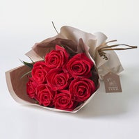 真っ赤なバラ８本のブーケ