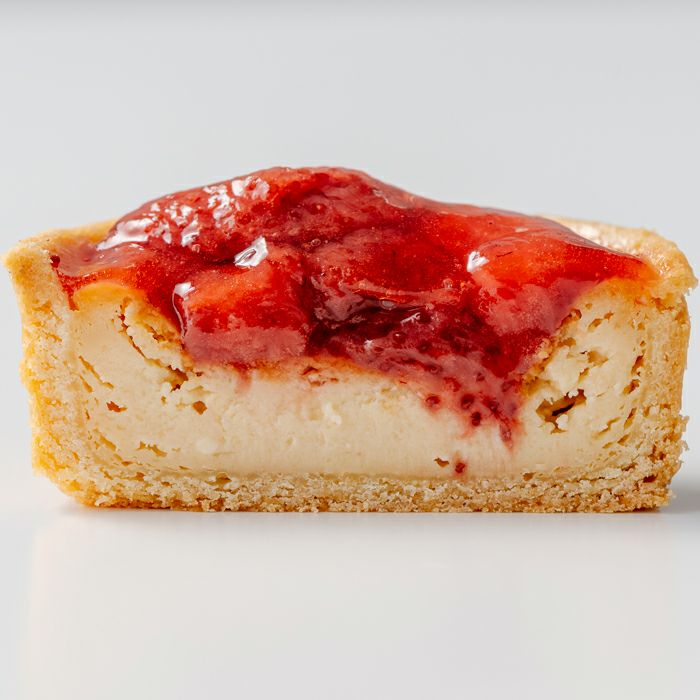ホシフルーツ とろとろの苺コンポートとベイクドチーズケーキタルトのデザート_ホシフルーツあまおう苺のチーズケーキタルト