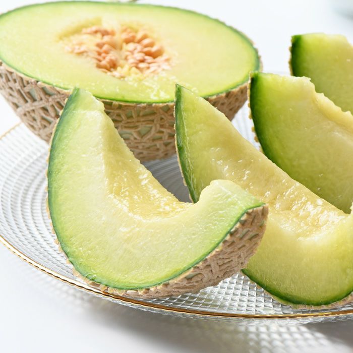 ホシフルーツ_メロンと薔薇のギフトセット_花と実の極み きらら星　静岡県産アールスメロン＆そのまま飾れる薔薇アレンジメントスイート