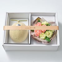 ホシフルーツ_メロンと薔薇のギフトセット_花と実の極み きらら星　静岡県産アールスメロン＆そのまま飾れる薔薇アレンジメントロマン