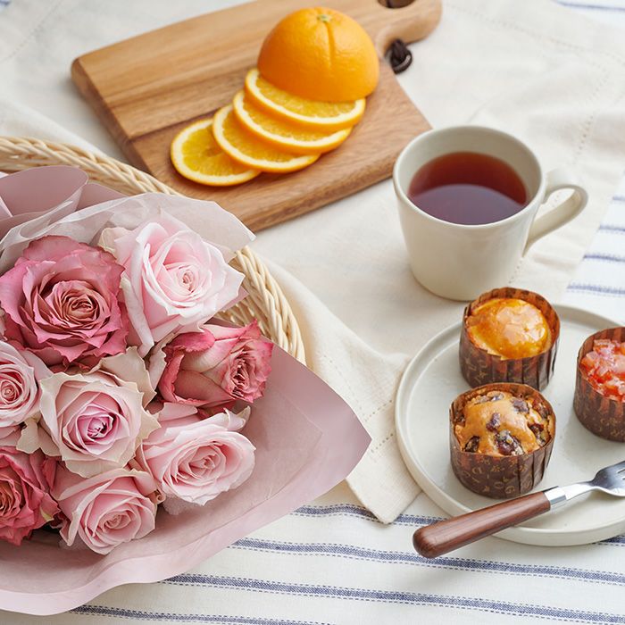 ホシファーム　フリルブーケ　ニュアンスピンク８本＆ホシフルーツ　煌めき果実のカップケーキ３個