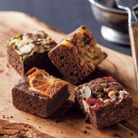 ホシフルーツ彩り果実のバラエティギフト10個 （人気菓子3種・ジュース）ナッツとドライフルーツの贅沢ブラウニー